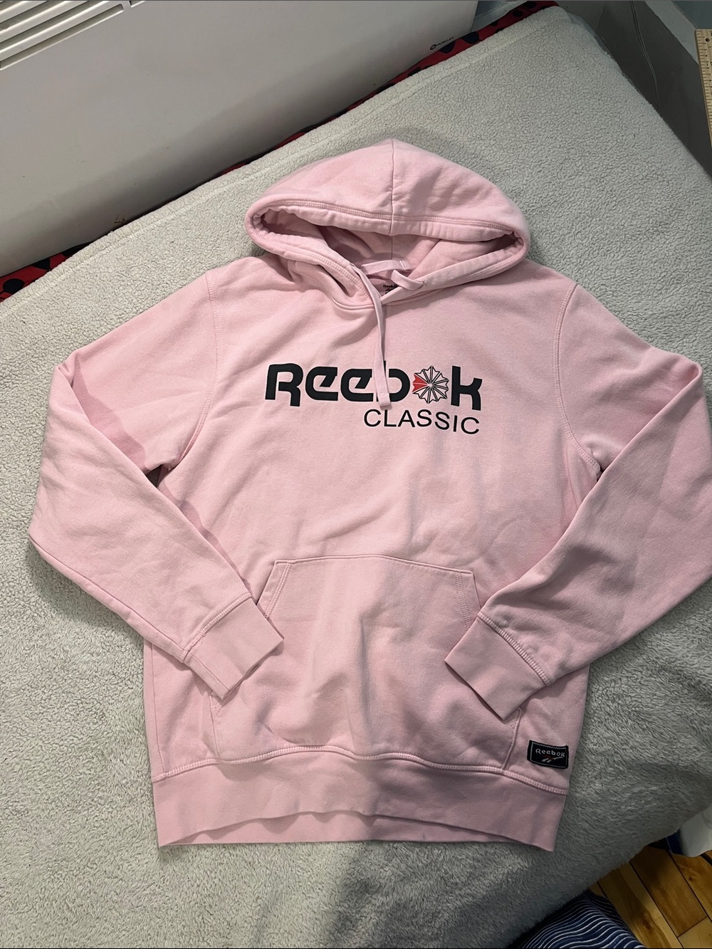 Reebok Pink Classic Pullover Hoodie A031